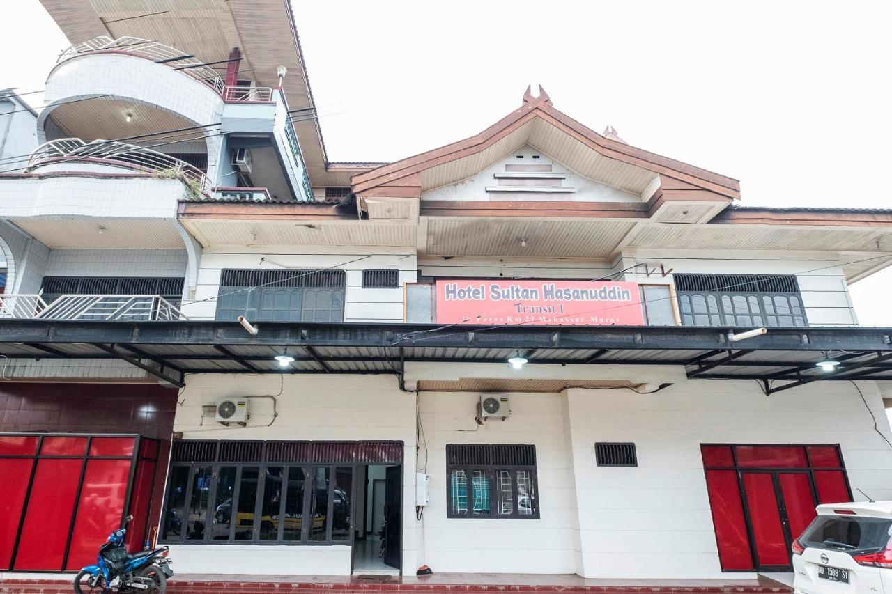 Hotel Transit 1 Makassar Redpartner ภายนอก รูปภาพ